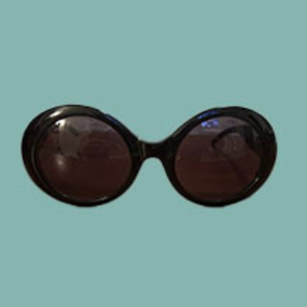 Gucci Sunglasses. Black Oversized Round.